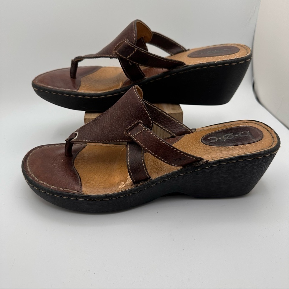 b.o.c. Dark Brown Wedge Sandals size 11 - Picture 2 of 8